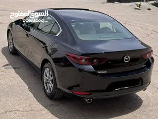  5 مازدا زوم 3 SkyActive مايلد هايبرد 2023 وارد وكفاله الخياط بحالة الزيرو ولا نكشه