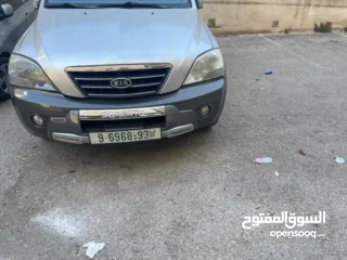  3 جيب سيرسنتو 2009 ، ماشي 173الف كيلو متر مرخص و مأمن