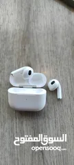  6 Airpods The third generation is original not Cuban