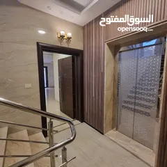  2 شقة للبيع في مرج الحمام خلف المدارس العالمية مساحه 162 م بسعر 133000