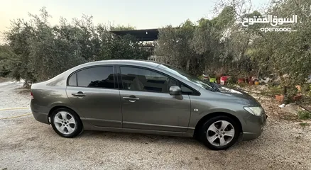  5 هوندا سيفيك 2008 للبيع