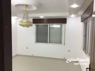  18 المكان بلحصن