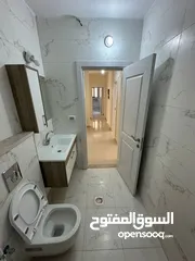  5 شقة جديدة غير مفروشة للايجار في الماصيون قرب فندق الميلينيوم