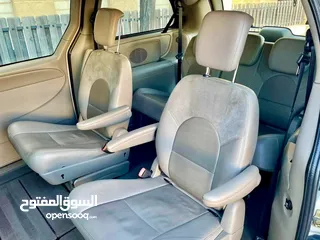  14 كرايسلر جراند فوياجر بحالة الوكالة وارد الشركة chrysler grand voyager (2007) قابل للبدل