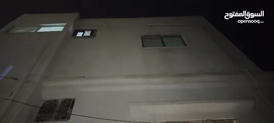  15 بيت للبيع. 3 شقه