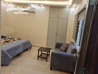  3 روف مفروش تشطيب سوبر ديلوكس للإيجار