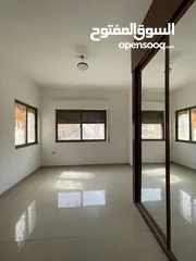  7 شقه للبيع و للاستثمار موقع مميز كوزمو السابع طابق اول مجدده بالكامل بسعر لقطه جدا