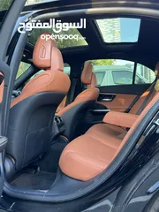  9 Mercedes C300 luxury 2023