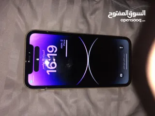  1 ايفون XR نظيف جداً وتر ممفتوح ولا ملعوب بي ذاكره 64 اقره الوصف