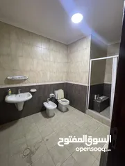  3 بيت طابق ثاني مستقل للإيجار مساحة 250 متر