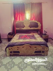  8 #غرفة #نوم لون ذهبي واسود ملوكي خشب لاتيه ملبسة mdf خشبها ممتاز وثقيل سبب البيع التغيير السعر النهائ