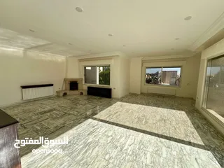  6 شقه طابق اول من فيلا فارغه للإيجار في دابوق - ref : 14625