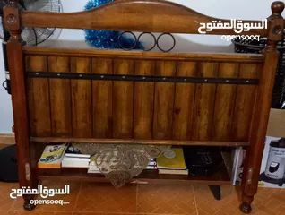  3 سرير خشب زان مفرد ونص بحالة ممتازة مفرش حديد