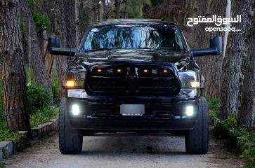  1 Dodge ram black edition dodge ram 2018   ممشى قليل ( غير قابل للبدل او التقسيط)