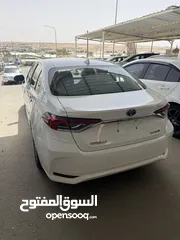  2 تكسي تويوتا كورولا  الزرقاء 2024 هايبرد شركة