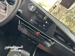  9 كيا نيرو الشكل الجديد وارد وكفالة الشركة 2023 فحص كامل ولا ملاحظة .
