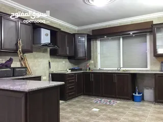  16 المكان بلحصن