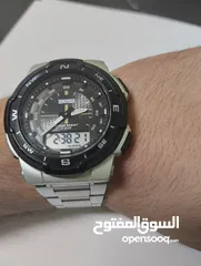  3 ساعة ماركة سكيمي عقارب وارقام للبيع أنيقة وعملية ساعة الفخامة بسعر قابل للتفاوض  تواصلوا معي