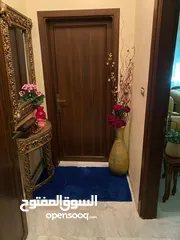 11 شقة طابق ارضي للبيع بطبربور 212 متر