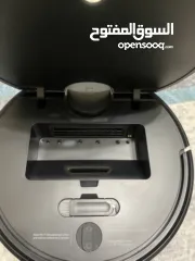  2 مكنسه ربوت شاومي بحالة ممتازة