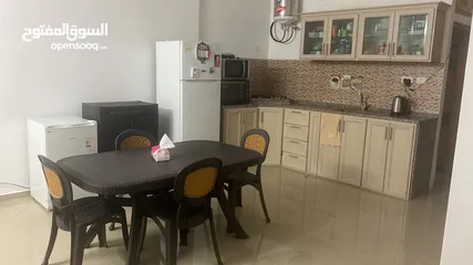  1 شقة للبيع / سكن طالبات