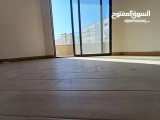  4 شقة فاخرة لم تسكن بعد