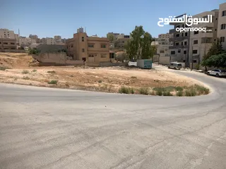  5 ارض للبيع منّ المالك مباشرة 616.م بالقرب من مدرسة البتراوي الجنوبي