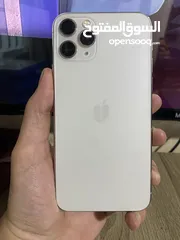  2 iPhone 11pro  بسعر رمزي