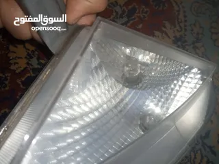  2 كشافات هونداي النترا للبيع موديل 2021
