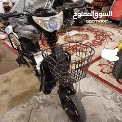  1 سكوتر كهربائي للبيع مستعمل