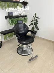  1 كرسي مكياج ومراي صالون للبيع بسعر مغري