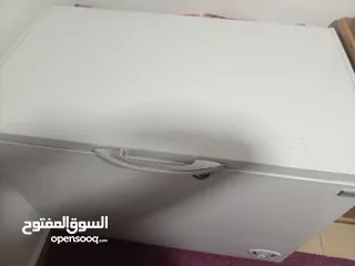  1 فريزر حجم كبير