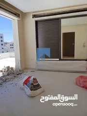  22 شقة فاخرة للبيع في الجاردنز  - قرب قاضي القضاة طابق ثالث مع روف دوبلكس 238م لم تسكن