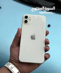  2 عرض خااص : iPhone 11 128gb هاتف نظيف جدا ما فيه أي مشكله كل شي شغال على الضمان و يحي مع ملحقاته