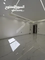  2 شقة طابق اول مساحة 245 متر سوبر ديلوكس بأجمل مناطق الجبيهة