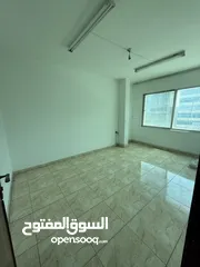  20 مكاتب للايجار - شارع الجامعة (مجمع خالد اللوزي التجاري)