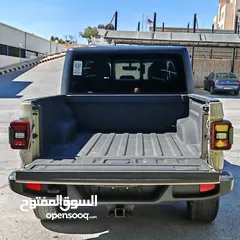  12 2020 Jeep Gladiator Overland  لون بيج مميز ولاول مرة في الاردن