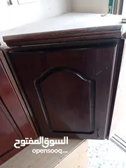  6 خزاين مطبخ  تعليق وكاله مبطن من الداخل خشب بلوط مستعمل سنه فقط