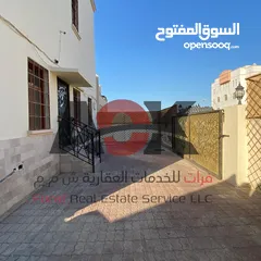  8 فيلا للإيجار في الخوير بمواصفات مميزة  villa for rent in alkhweer very elegant and affordable