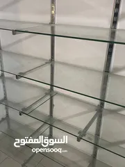  8 فاترينت وملكانات وستاندات ورفوف للبيع في نابلس