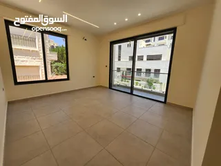  18 شقة فارغة للبيع في دابوق- REF:14660