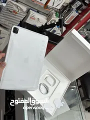  4 للبيع ايباد برو 6جرنيشن