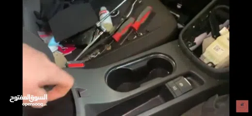  2 كبسة هاند بريك إلكترونية هيونداي كونا (Electronic Handbrake)