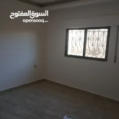  2 شقه أرضيه في مأدبا / قرب مسجد المسيح