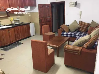  5 بيت مريح وهادئ مشمس وصحي قريب جدا عالخدمات في عماره هادئه السعر  2150 مع خدمات ومياه