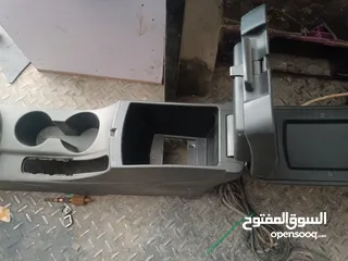  11 قشره تابلو وجحش وسط كامل كيا فورتي ميوزك بتركب من موديل 2010 /2013 وكاله مع البصمه واليرباق