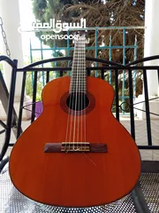  13 guitar classical yamaha c70 جيتار كلاسيكال    نوع ياماها احترافي شبه جديد مع اوتارو الاصلية