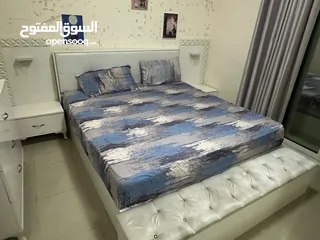  6 محمود سعد)غرفتين وصالة للايجار الشهري في الشارقة التعاون بفرش فندقي تاني ساكن شامل انترنت