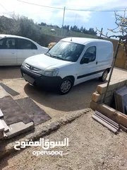  5 بيجو بارتنر 2011