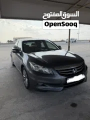  1 هوندا اكورد للبيع مديل 2012